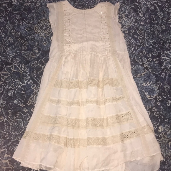 Anthropologie Dresses & Skirts - Anthropologie cream flowy dress